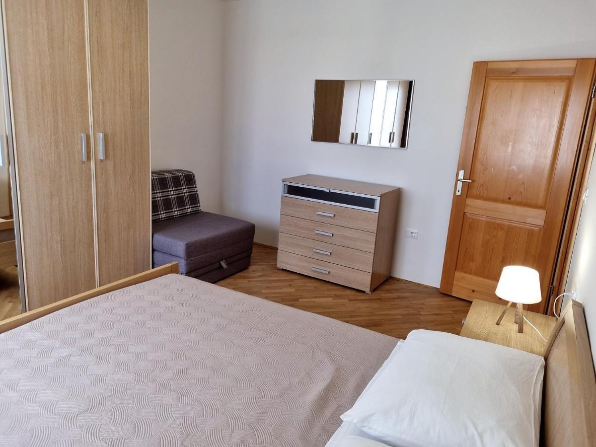 Apartments Valentina Umag Bagian luar foto