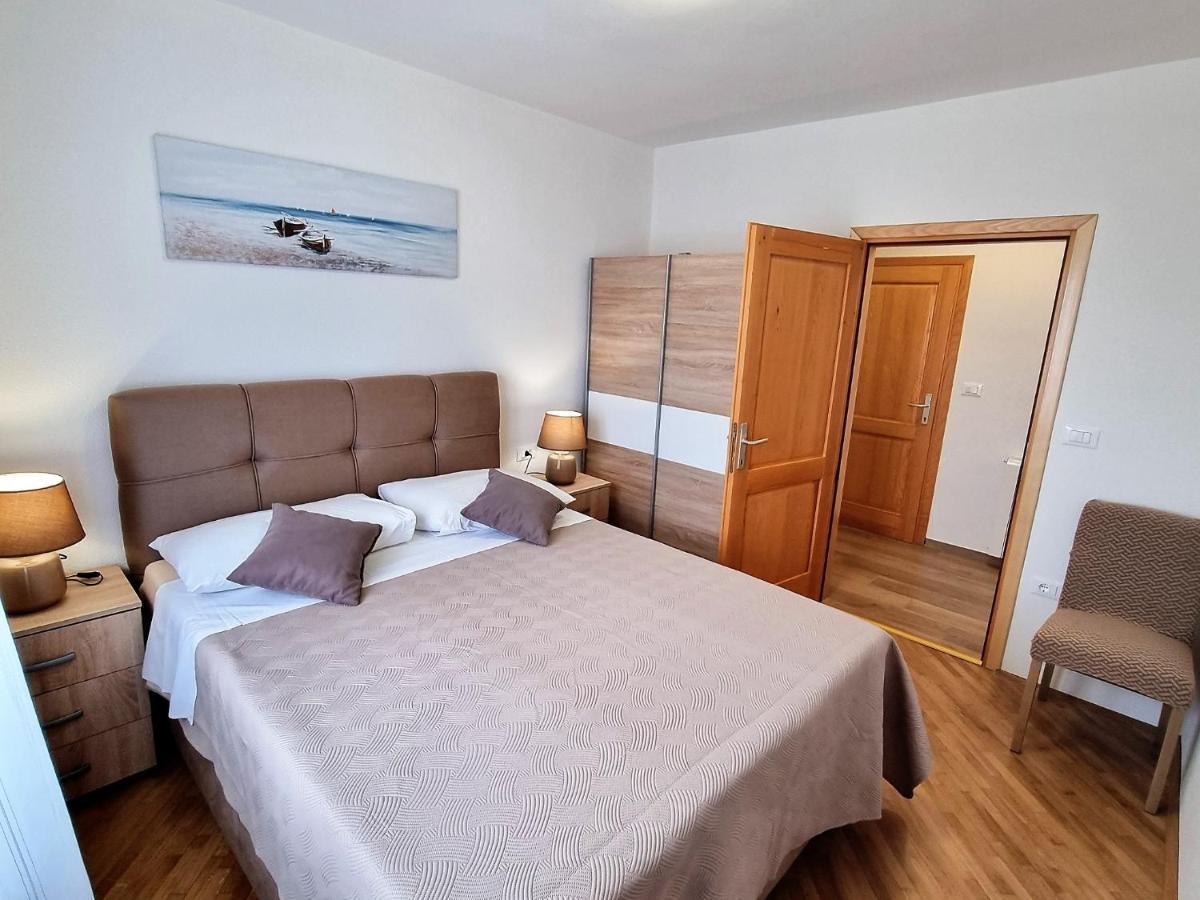 Apartments Valentina Umag Bagian luar foto