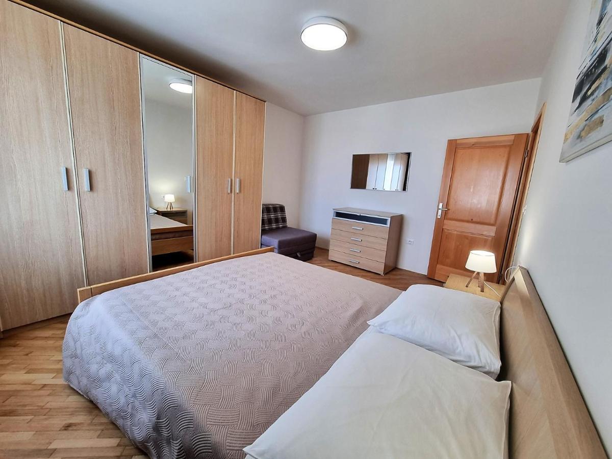 Apartments Valentina Umag Bagian luar foto