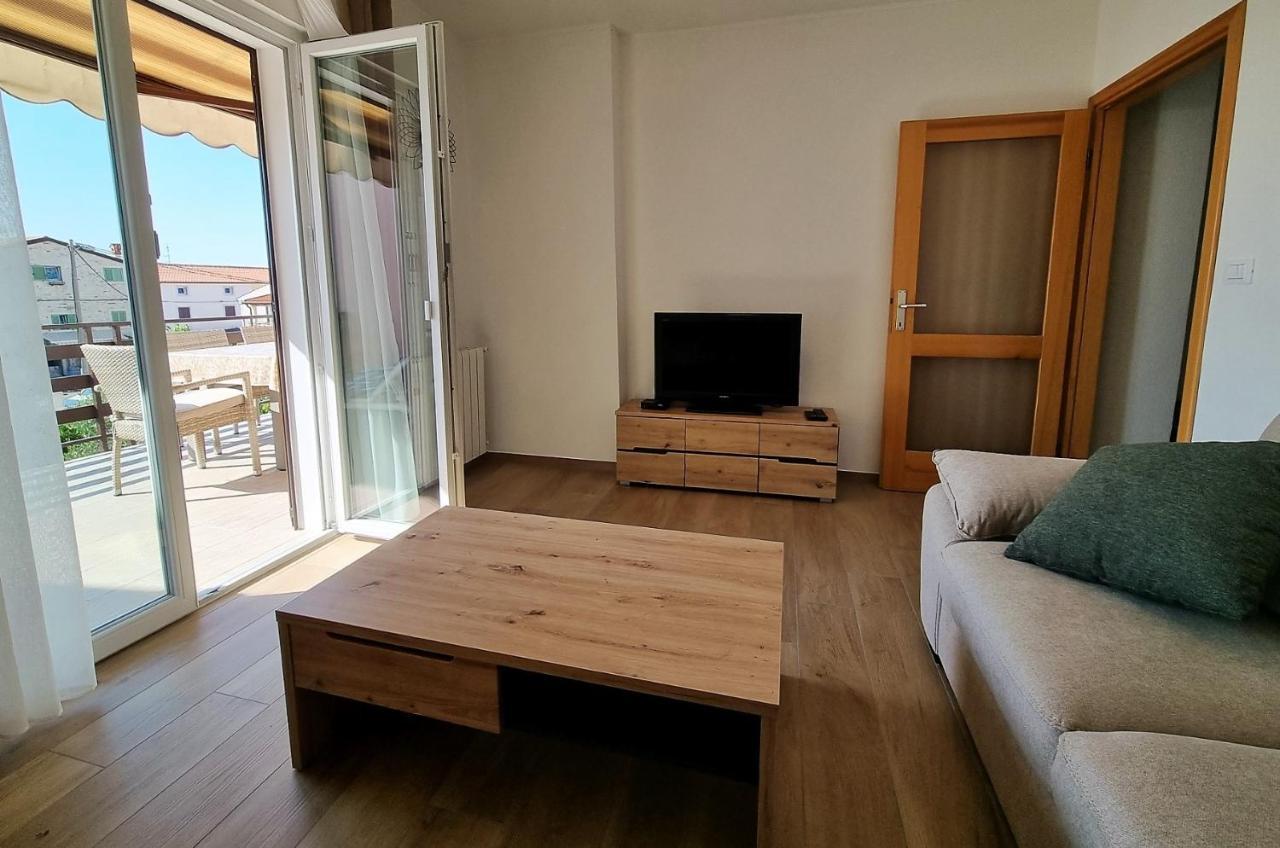 Apartments Valentina Umag Bagian luar foto